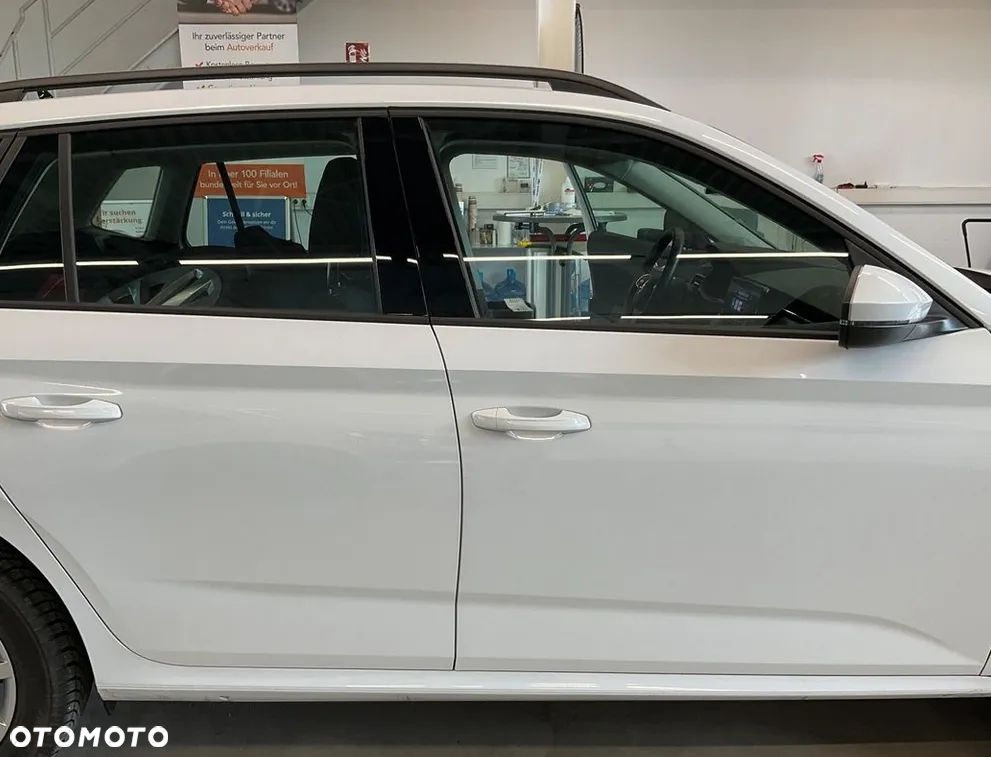 Skoda Kamiq 1.0 TSI Style DSG - 8