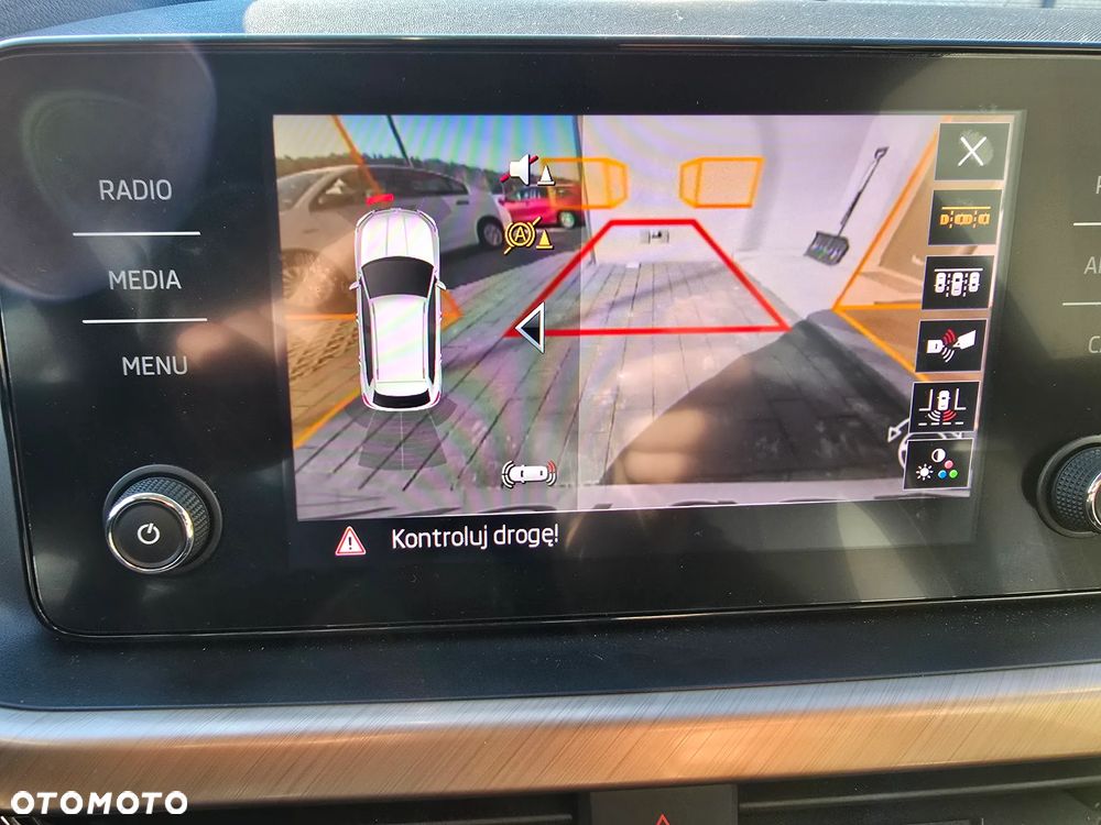 Skoda Kamiq 1.0 TSI Style DSG - 26