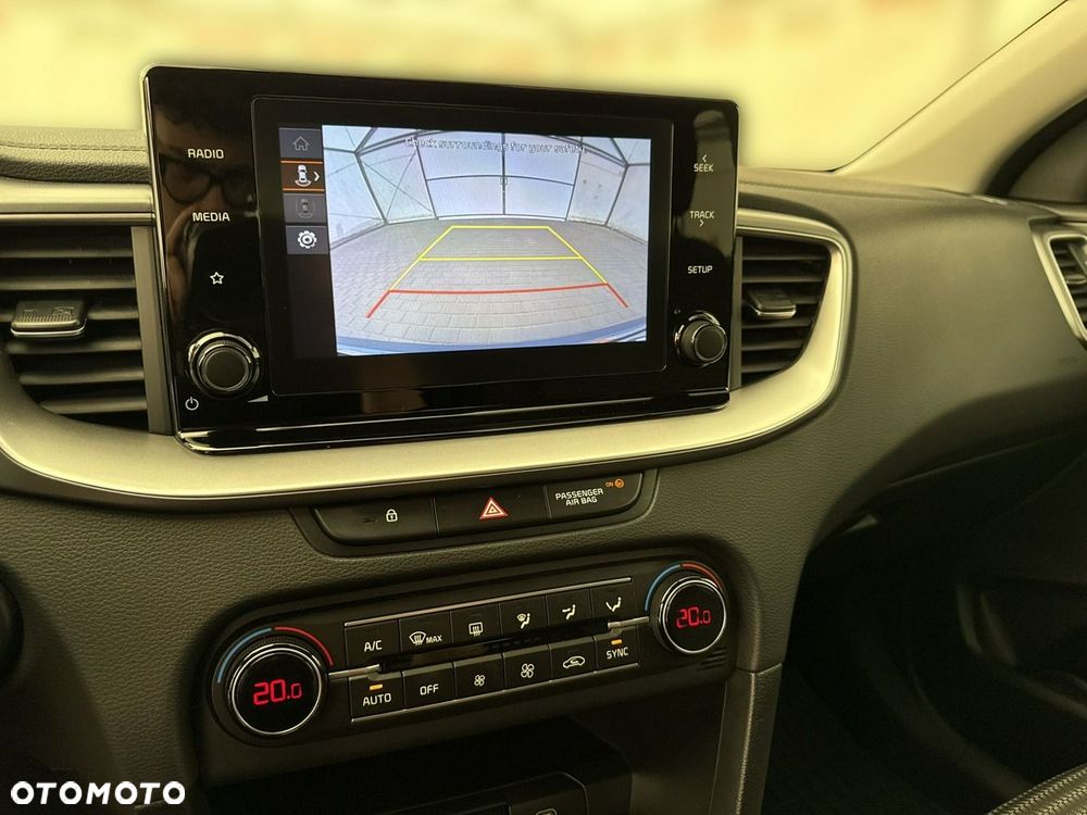Kia Ceed - 28