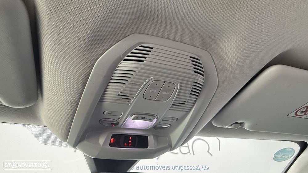 Peugeot 3008 1.2 PureTech Allure Pack EAT8 - 37