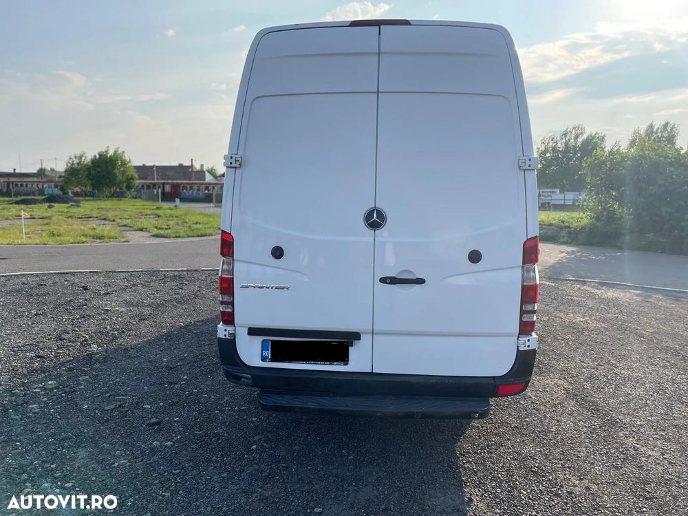 Mercedes-Benz SPRINTER - 2