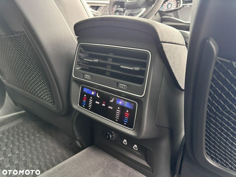 Audi RS Q8 TFSI mHEV Quattro Tiptronic - 28