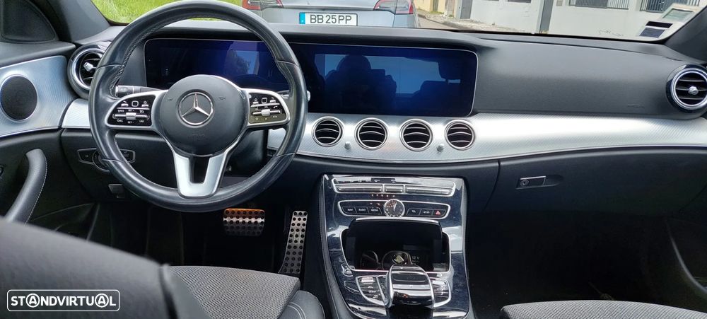 Mercedes-Benz E 300 - 6