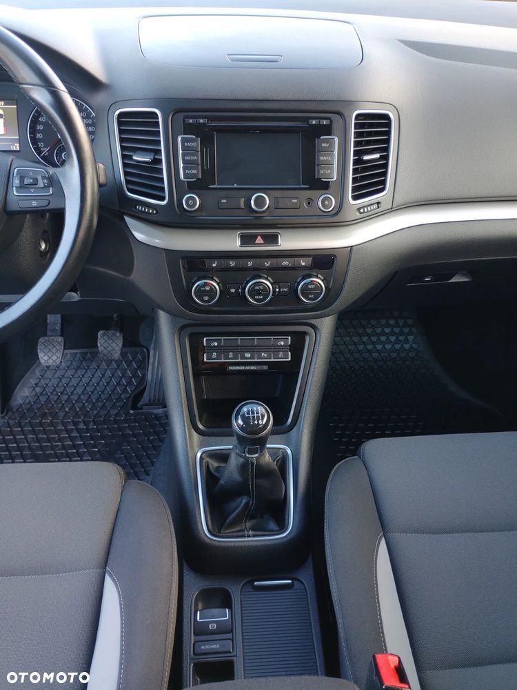 Volkswagen Sharan 2.0 TDI BlueMotion Technology Life - 21