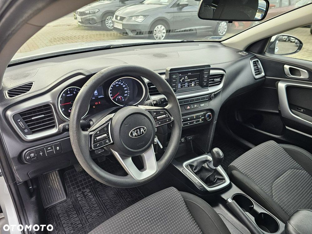 Kia Ceed - 17