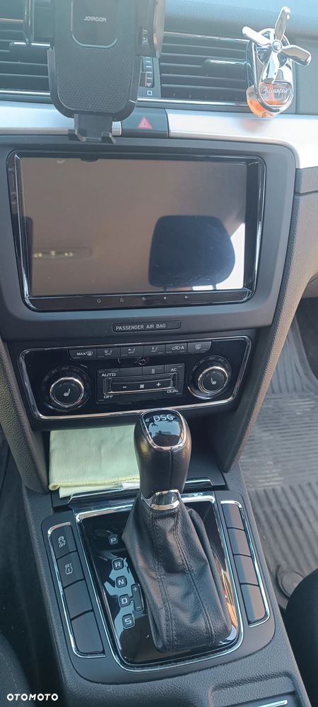Skoda Superb 2.0 TDI DSG Ambition - 6