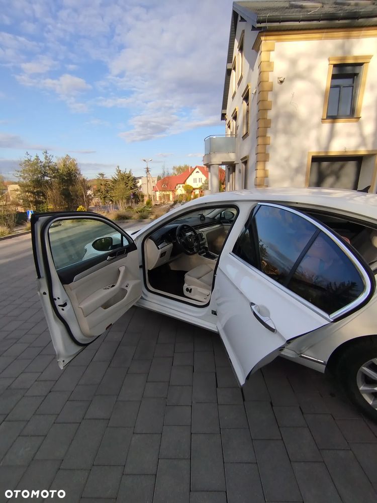 Volkswagen Passat 2.0 TDI BMT Comfortline DSG - 11