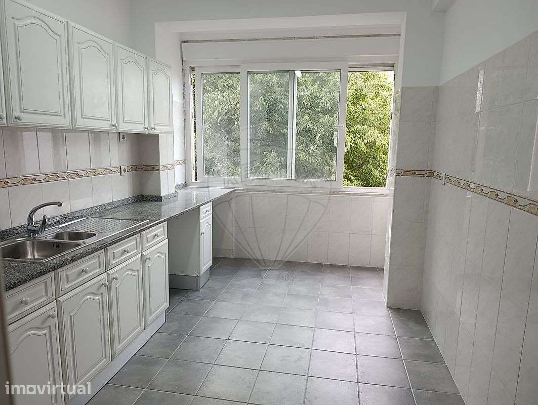 Apartamento T2 para arrendamento - Grande imagem: 2/22