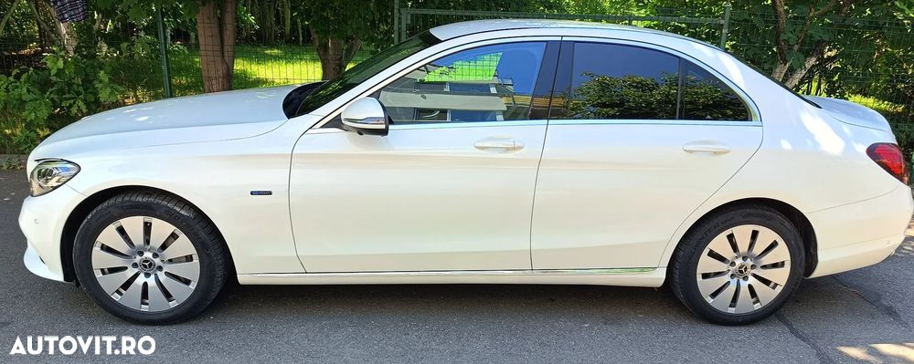 Mercedes-Benz C 300 e 4MATIC PHEV - 1