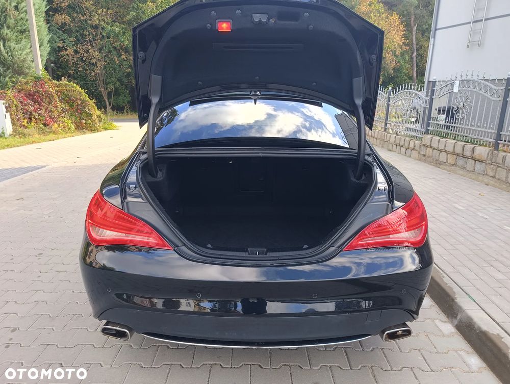 Mercedes-Benz CLA 180 d 7G-DCT Peak Edition - 16