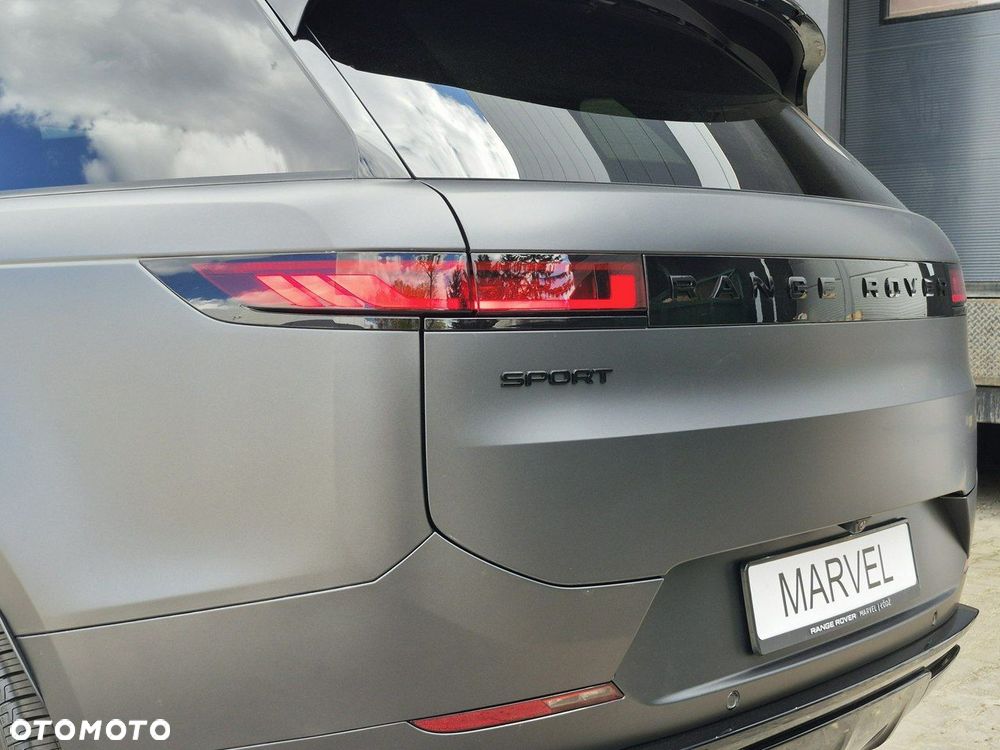 Land Rover Range Rover Sport - 16
