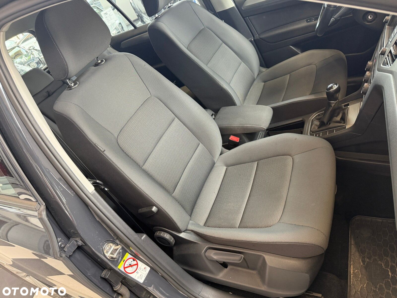 Volkswagen Golf Sportsvan - 15