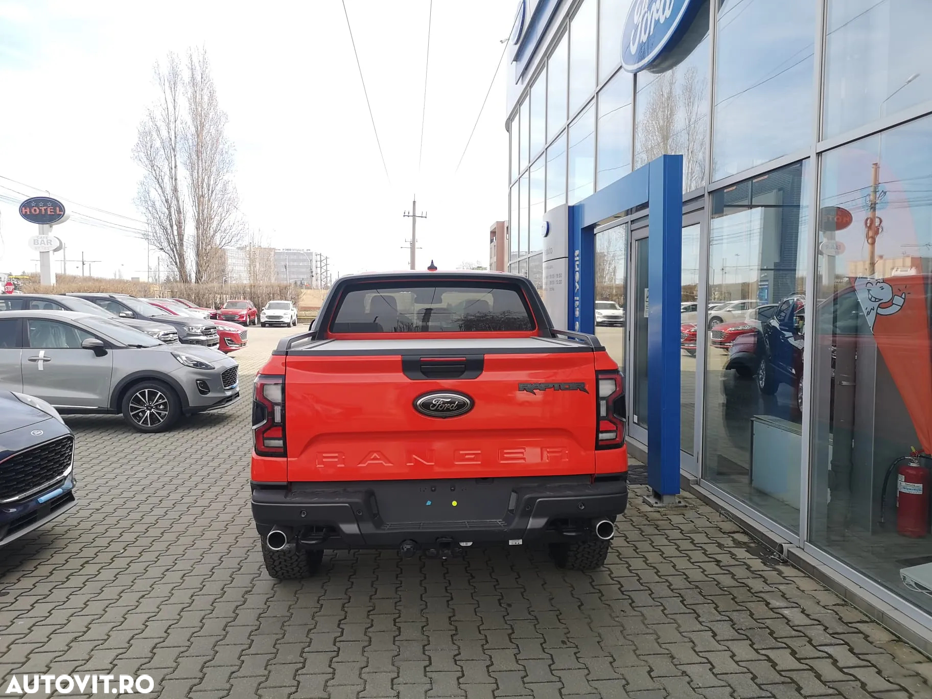 Ford Ranger Pick-Up 3.0 EcoBoost 288 CP 4x4 Cabina Dubla Raptor Aut. - 2