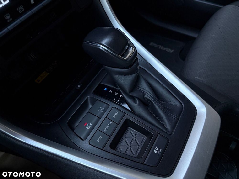 Toyota RAV4 - 20