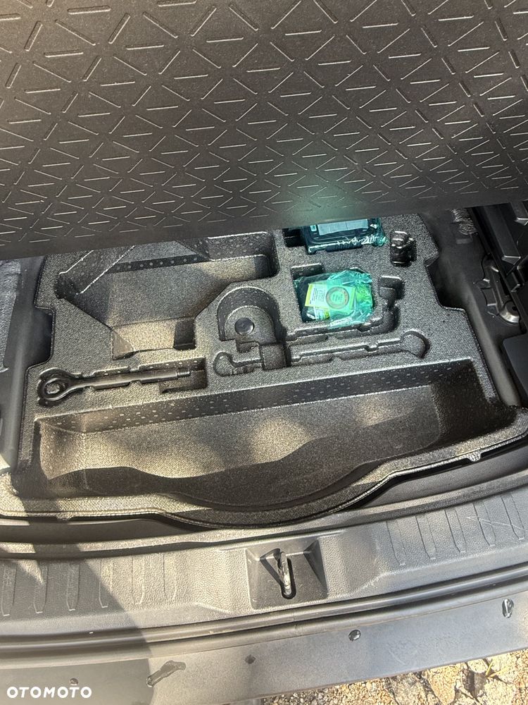 Toyota RAV4 - 7