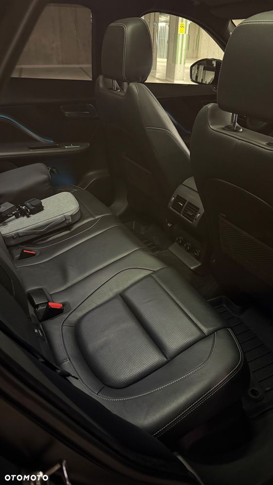 Jaguar F-Pace 20d AWD R-Sport Ingenium Edition - 14