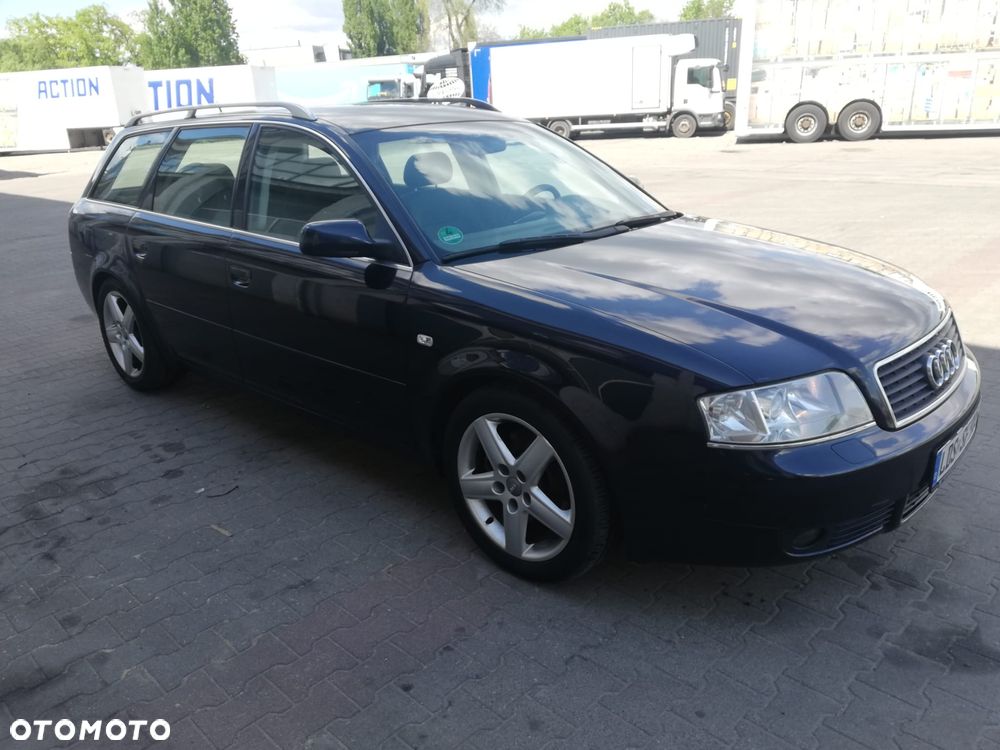 Audi A6 Avant 2.4 - 7