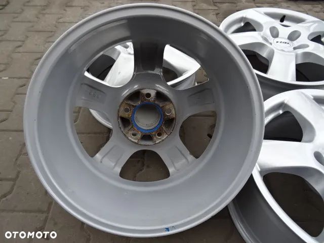 5x120 8,5Jx18 ET45 BMW OPEL INSIGNIA VW T5/T6 - 8