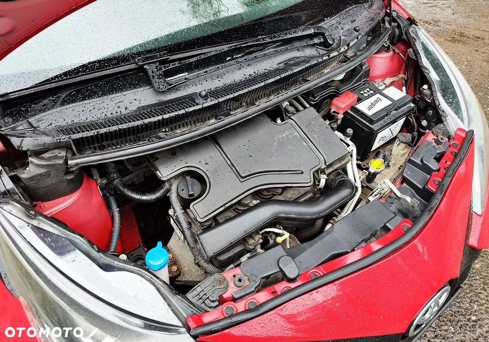 Toyota Aygo x-play - 6