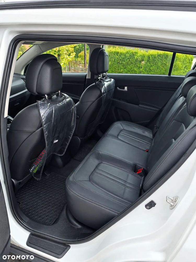 Kia Sportage - 12