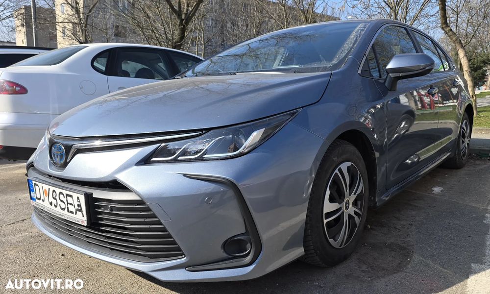 Toyota Corolla 1.8 HSD Business Plus - 2