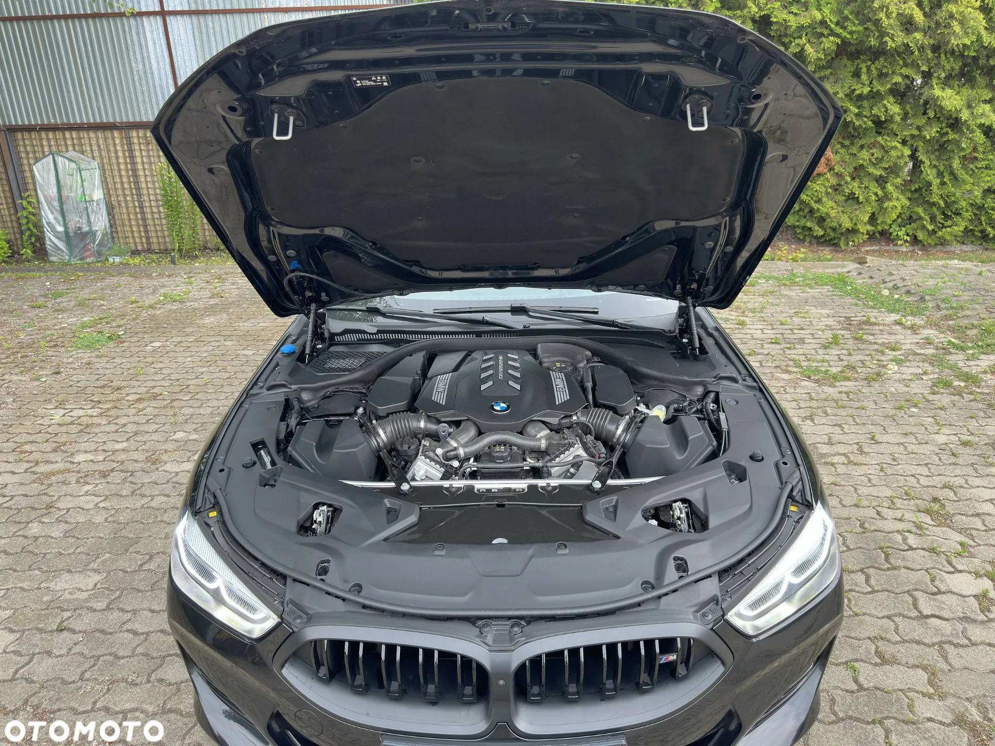 BMW Seria 8 M850i xDrive - 16