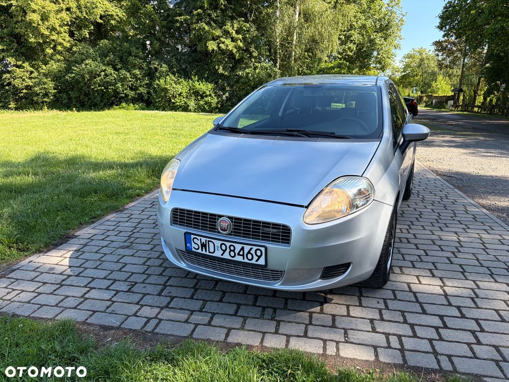 Fiat Grande Punto 1.4 16V Dynamic - 1