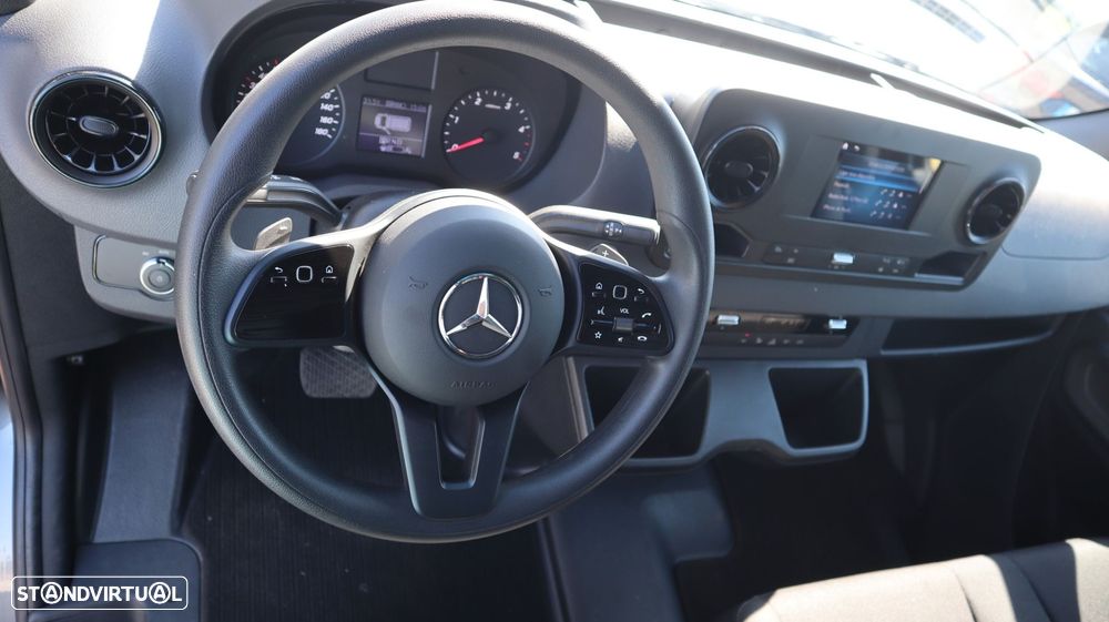 Mercedes-Benz Sprinter Outro - 13