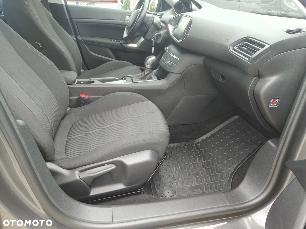Peugeot 308 - 14