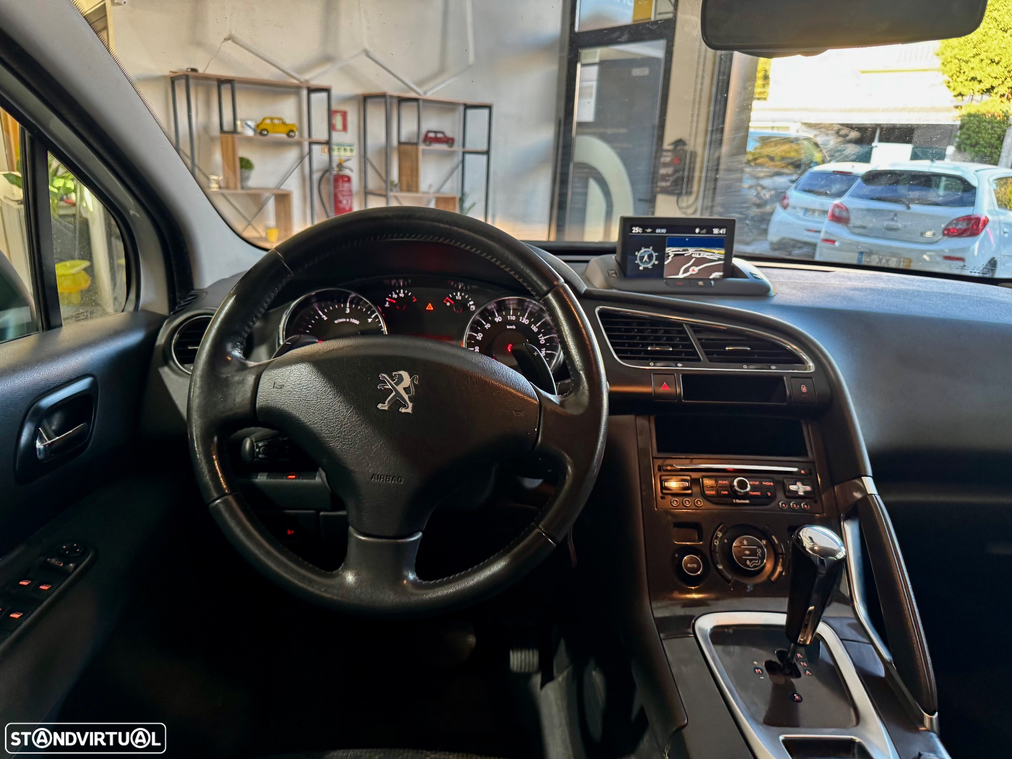Peugeot 3008 1.6 e-HDi Active 2-Tronic - 11
