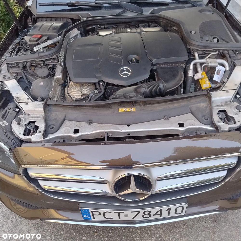 Mercedes-Benz Klasa E ver-200-d-9g--tronic-avantgarde - 12
