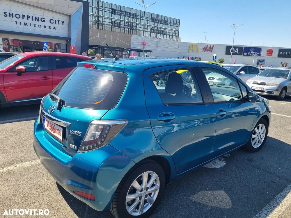 Toyota Yaris - 4
