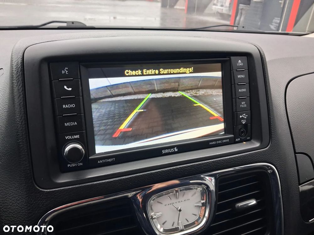 Chrysler Town & Country 3.6 Touring - 33