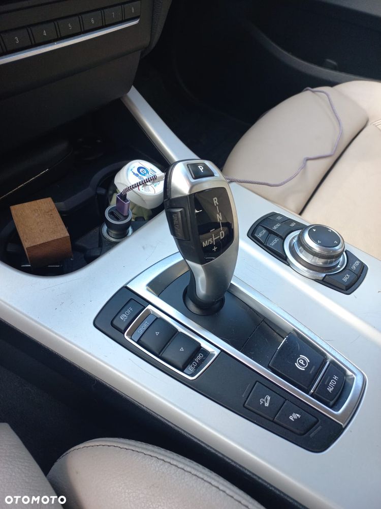 BMW X3 xDrive20d - 8