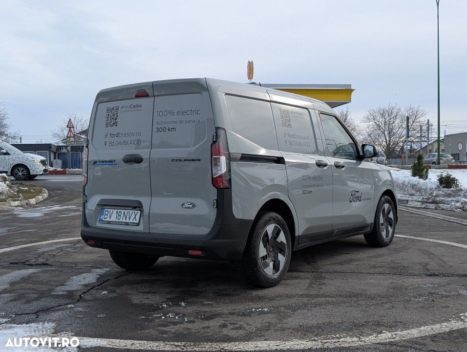 Ford Transit Courier - 5