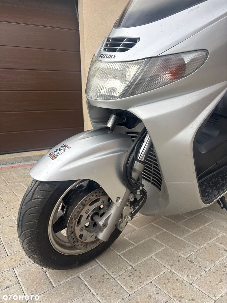 Suzuki Burgman - 9