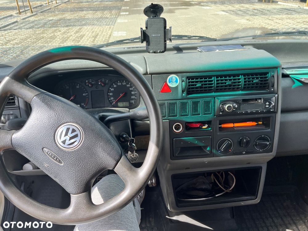 Volkswagen Transporter - 9