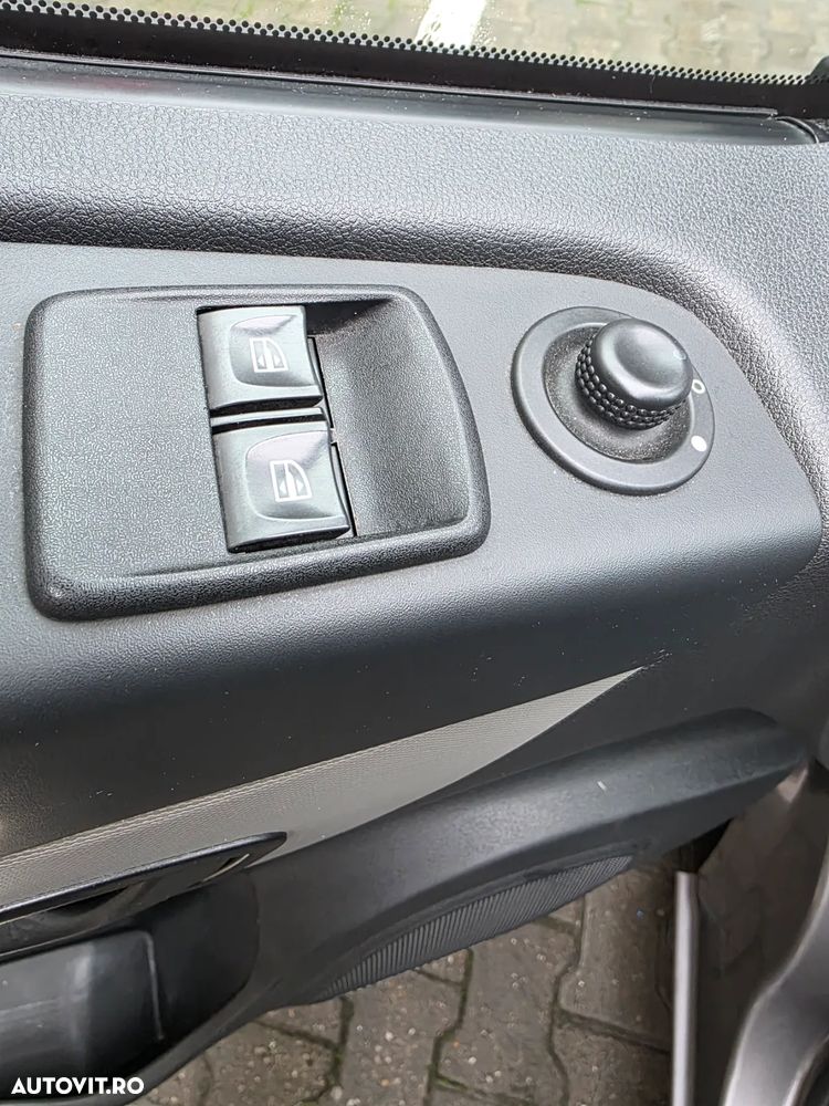 Renault Trafic - 8