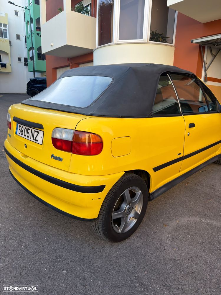 Fiat Punto Cabrio 8V - 1