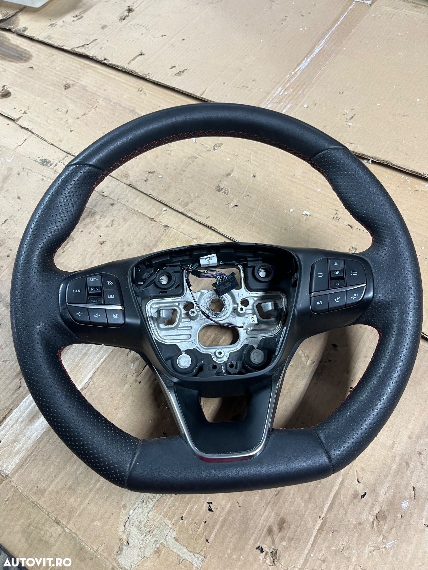 Volan ford focus 4 2022 - 1
