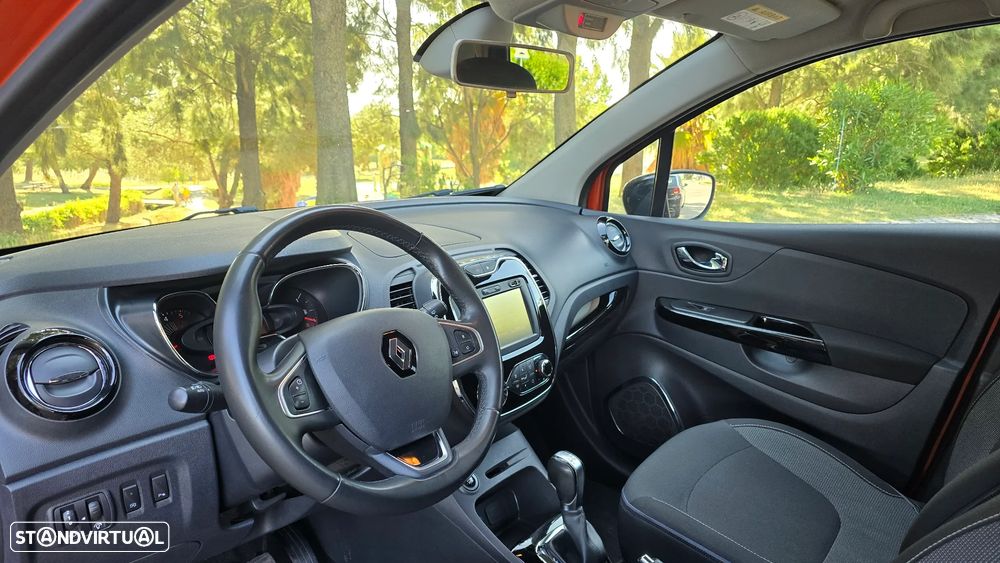 Renault Captur 1.5 dCi Initiale Paris EDC - 13