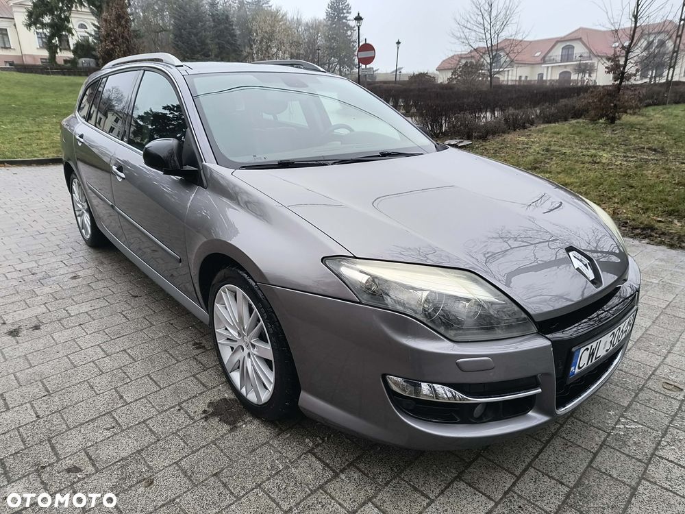 Renault Laguna dCi 180 FAP Initiale - 11