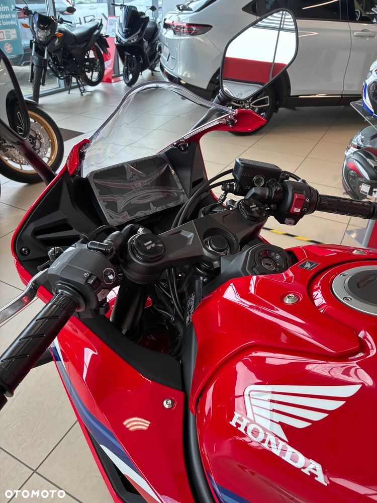 Honda CBR - 6