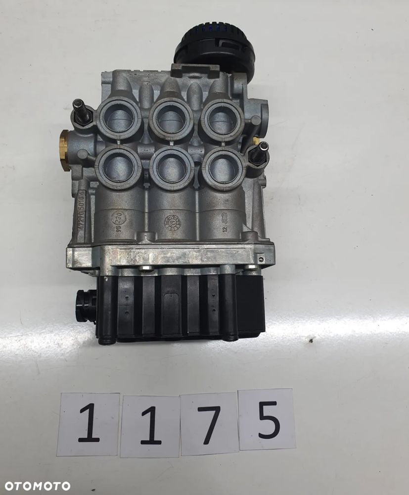 Zawór ECAS podwójny WABCO 4729051110 DAF / MAN - 3