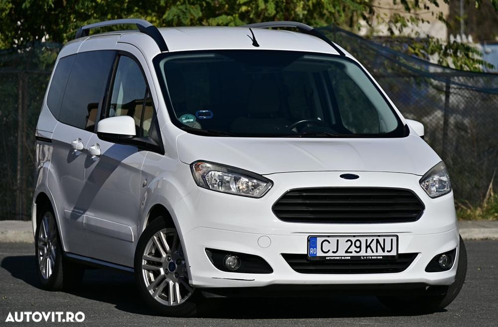 Ford Tourneo Courier 1.5 TDCi Trend - 19