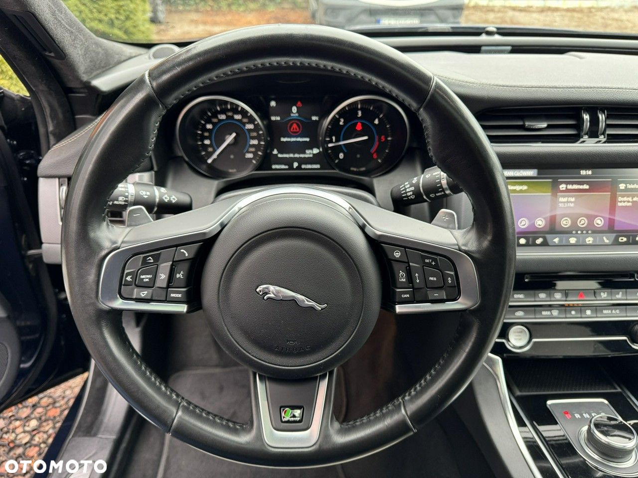 Jaguar XF 2.0 i4D AWD R-Sport - 15