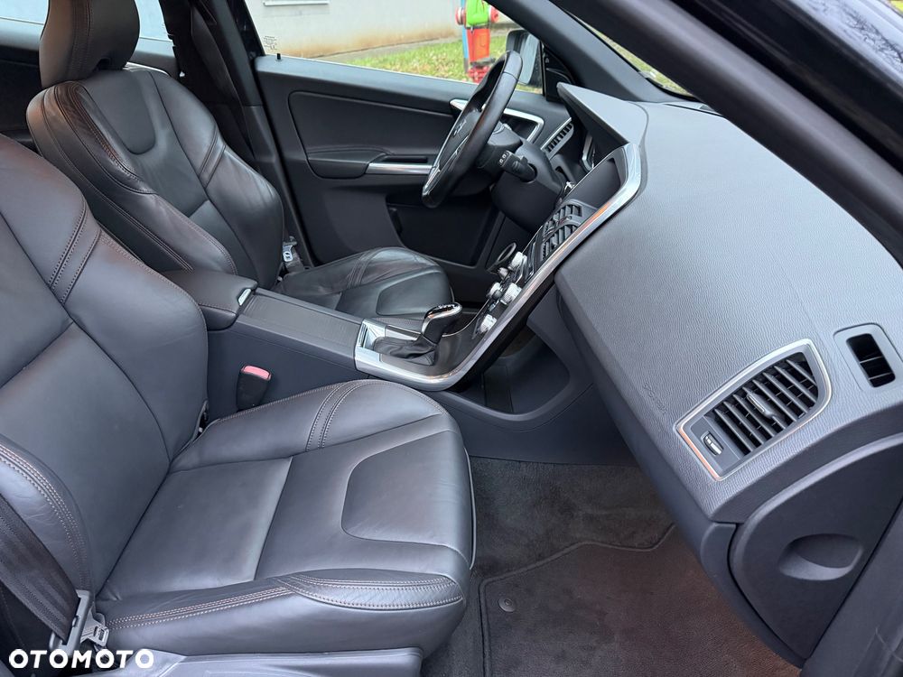 Volvo XC 60 D4 Geartronic Ocean Race - 11