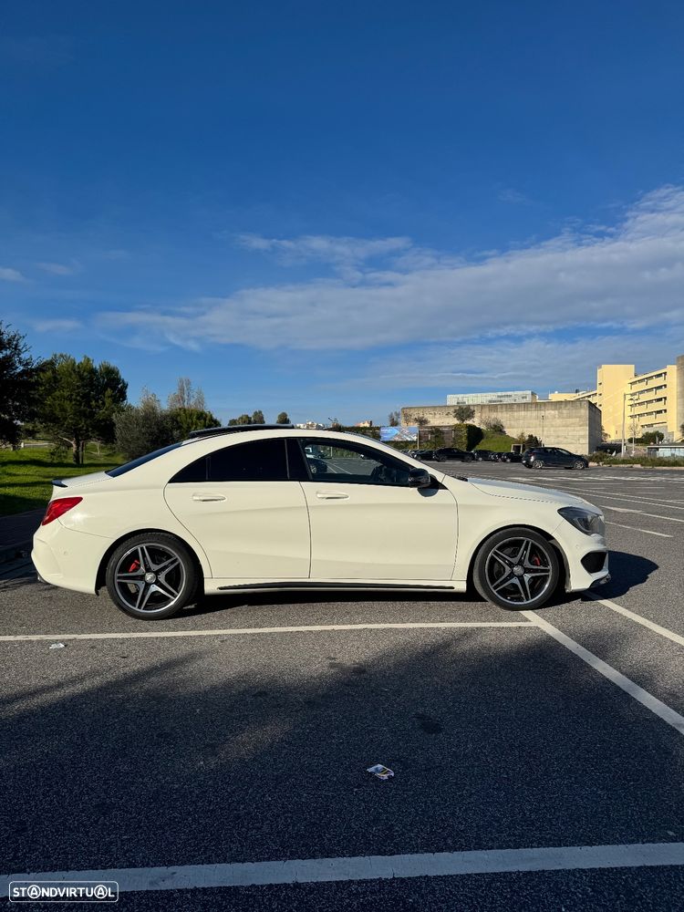 Mercedes-Benz CLA 220 d 7G-DCT AMG Line - 12