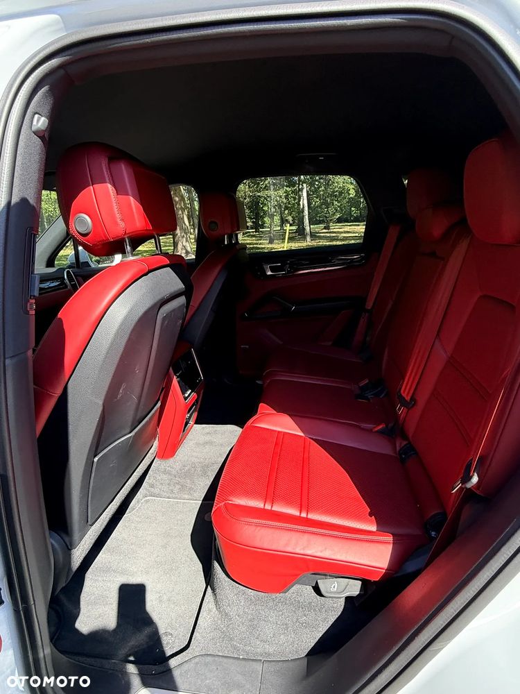Porsche Cayenne Standard - 13