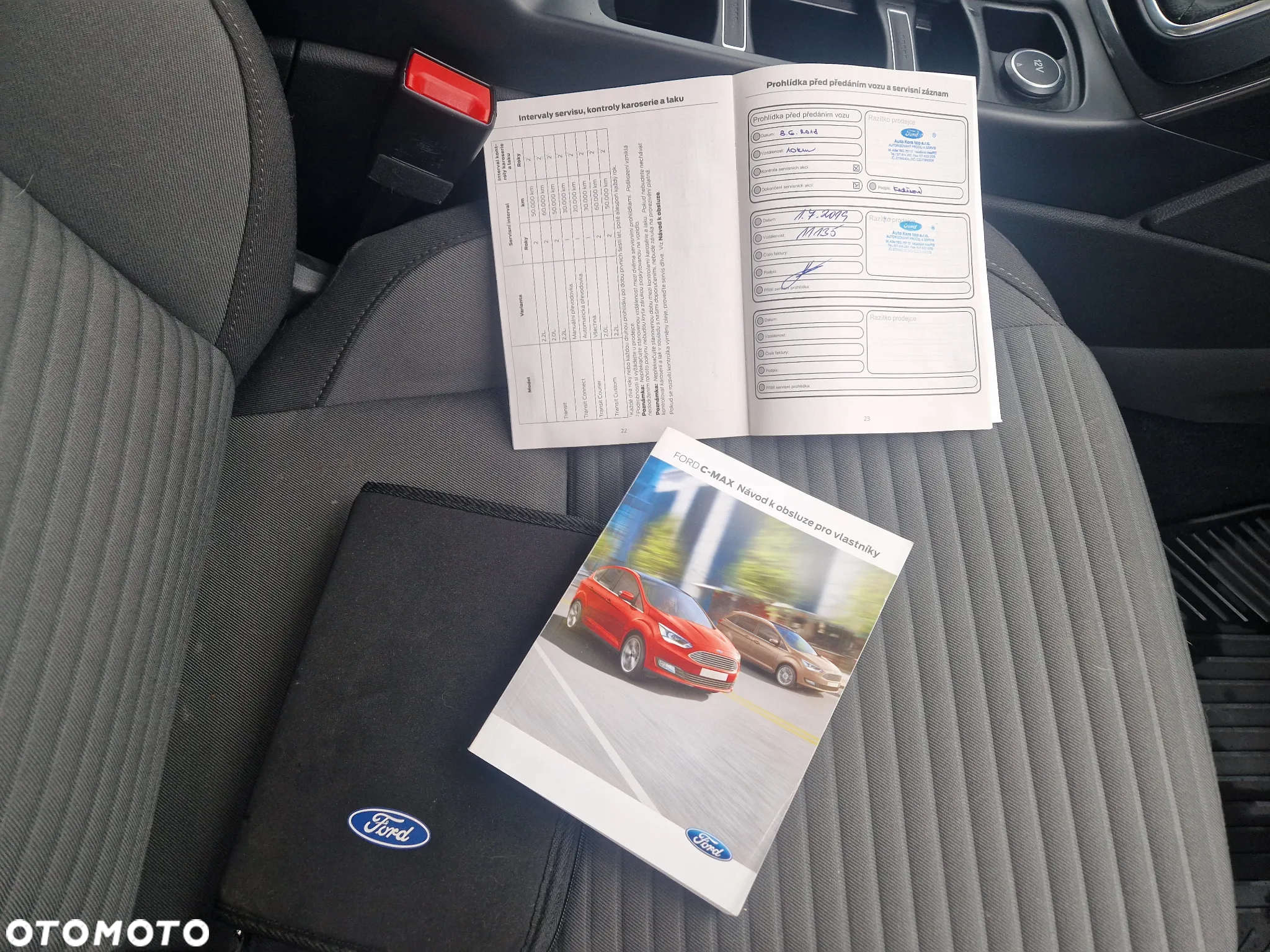 Ford Grand C-MAX - 33